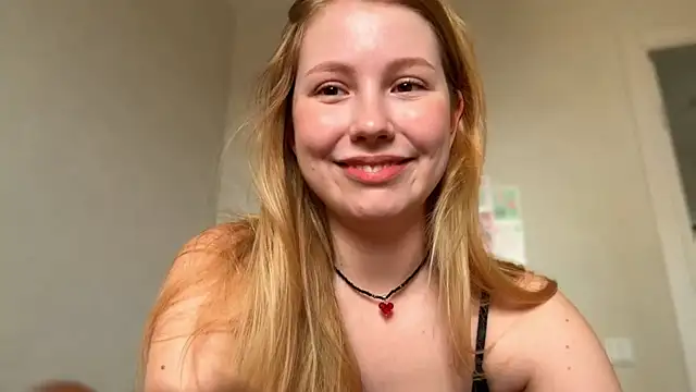 Snapshot of HoneyAudrey chatting on May 22, 2026, 2:30 am HoneyAudrey online show from May 22, 2026, 2:30 am