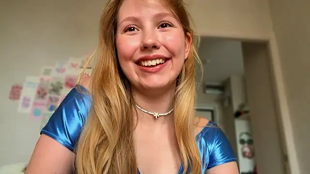 HoneyAudrey online show from June 30, 2026, 2:34 am