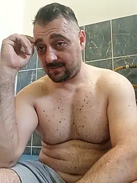 Snapshot of Mirkoxxx@xh chatting on June 11, 2026, 9:40 am Mirkoxxxxh online show from June 11, 2026, 9:40 am