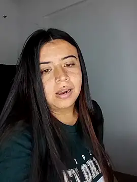 Devilsweet17 online show from January 5, 2025, 11:01 pm