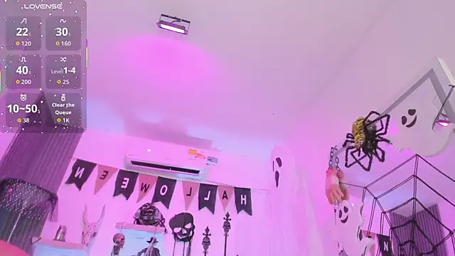 emma alice  online show from October 29, 2025, 12:18 pm