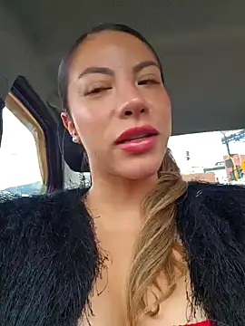 Karen San Miguel online show from October 30, 2025, 5:24 pm