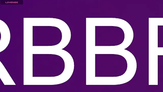 Snapshot of UniversitygirlQS chatting on December 28, 2024, 5:02 am UniversitygirlQS online show from December 28, 2024, 5:02 am