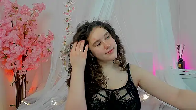 Ariella Sol online show from January 8, 2025, 9:10 am