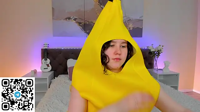 Ariella Sol online show from January 13, 2025, 4:28 am