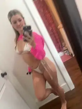 Snapshot of LoveShae_ chatting on March 12, 2025, 9:03 pm LoveShae online show from March 12, 2025, 9:03 pm