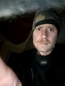 Snapshot of Fred2851 chatting on March 23, 2025, 3:54 am Fred2851 online show from March 23, 2025, 3:54 am