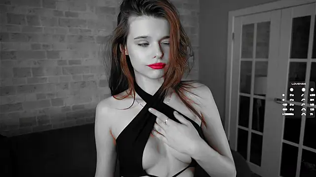 RexanneHatt online show from March 4, 2025, 1:01 am