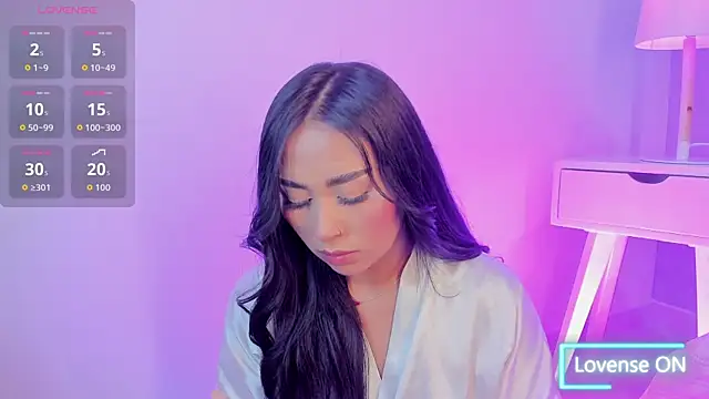 Cameliaa Smiith online show from November 22, 2025, 3:38 am