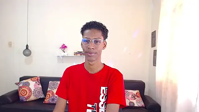 Snapshot of maiki18_ chatting on January 15, 2025, 1:52 pm maiki18 online show from January 15, 2025, 1:52 pm