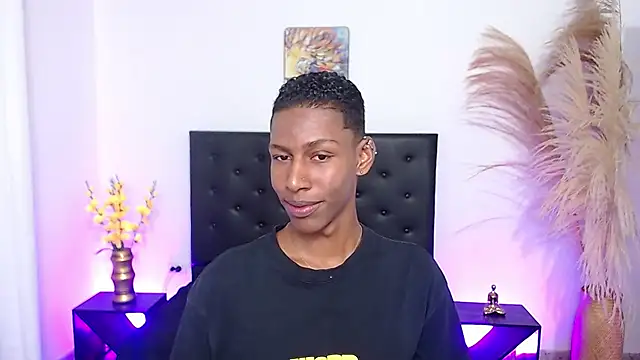 Snapshot of maiki18_ chatting on November 1, 2025, 1:57 pm maiki18 online show from November 1, 2025, 1:57 pm