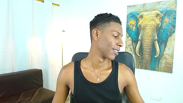 Snapshot of maiki18_ chatting on November 25, 2025, 8:42 pm maiki18 online show from November 25, 2025, 8:42 pm