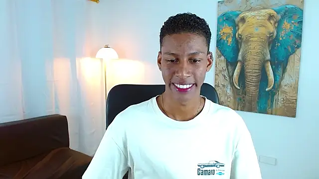 Snapshot of maiki18_ chatting on December 3, 2025, 8:40 pm maiki18 online show from December 3, 2025, 8:40 pm