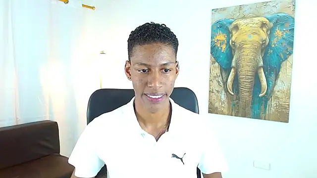 Snapshot of maiki18_ chatting on December 4, 2025, 8:50 pm maiki18 online show from December 4, 2025, 8:50 pm