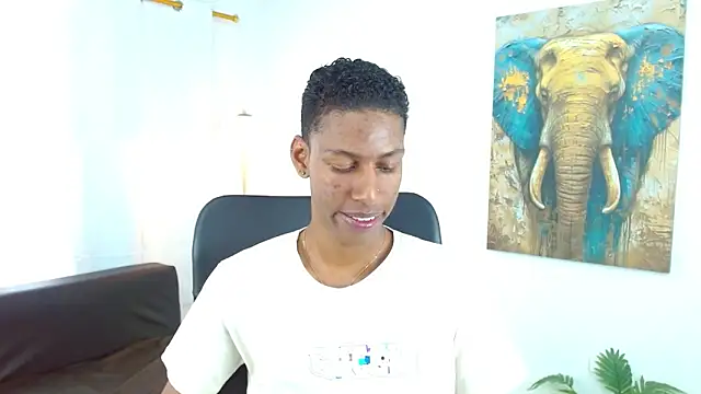 Snapshot of maiki18_ chatting on December 16, 2025, 9:20 pm maiki18 online show from December 16, 2025, 9:20 pm