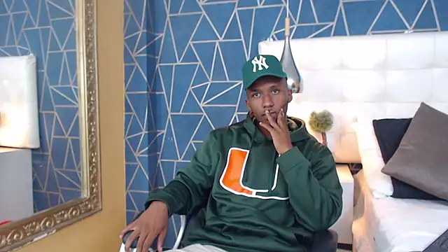 JamesParck online show from February 19, 2025, 9:25 pm