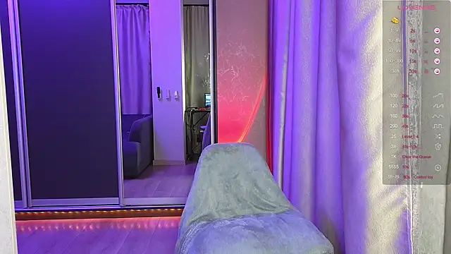 excited-kristi online show from February 17, 2025, 4:42 am