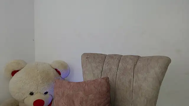 keelly richaardson1 online show from February 14, 2026, 12:07 am