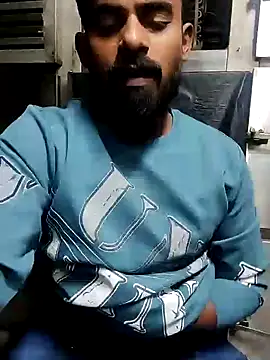 rayhan085 online show from December 25, 2024, 12:15 pm