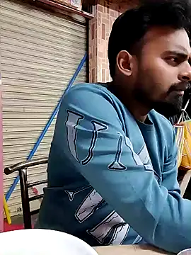 rayhan085 online show from December 25, 2024, 4:11 pm