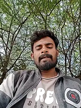 rayhan085 online show from November 21, 2025, 9:08 am