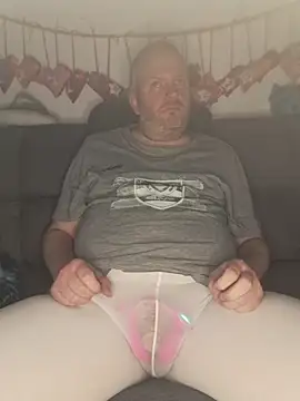 Snapshot of ShyBoy1982 chatting on November 30, 2025, 1:09 am ShyBoy1982 online show from November 30, 2025, 1:09 am