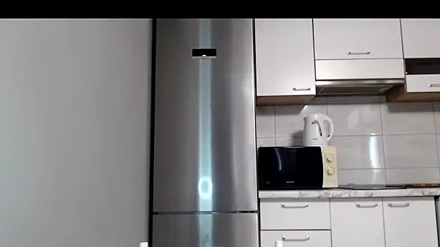 Snapshot of SierraSky_ chatting on June 15, 2026, 5:15 pm SierraSky online show from June 15, 2026, 5:15 pm