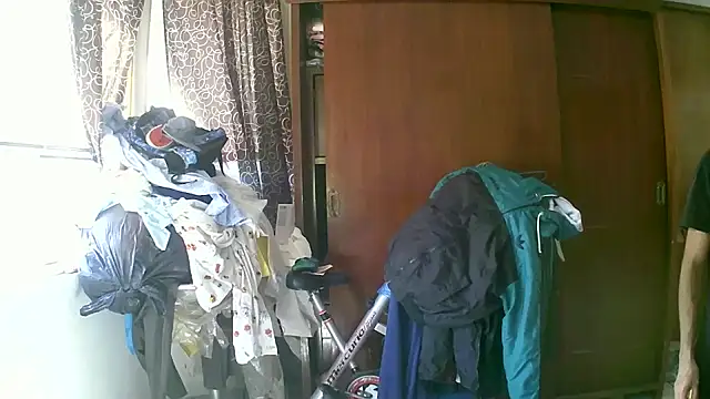 jperezofficial1 online show from October 27, 2025, 5:06 pm