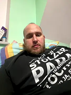 aronion123 online show from October 7, 2025, 11:35 pm