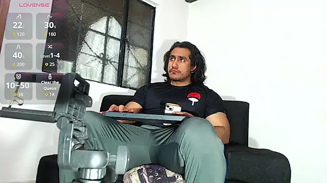 Snapshot of willian_m777 chatting on January 15, 2026, 4:28 am willian m777 online show from January 15, 2026, 4:28 am