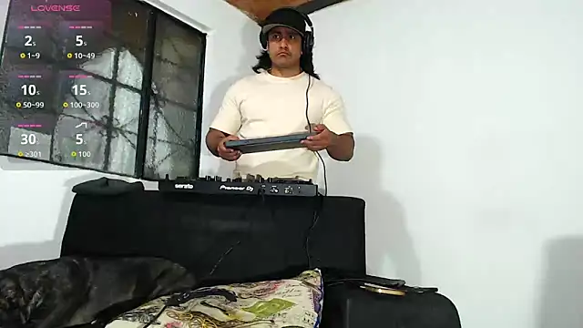 Snapshot of willian_m777 chatting on March 2, 2026, 3:30 am willian m777 online show from March 2, 2026, 3:30 am