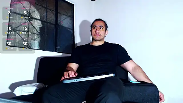 Snapshot of willian_m777 chatting on March 31, 2026, 3:41 am willian m777 online show from March 31, 2026, 3:41 am