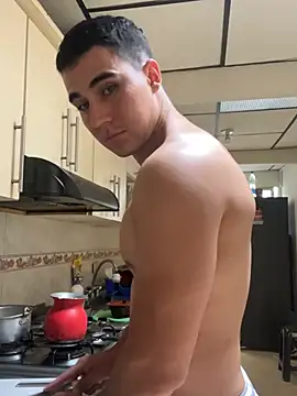 owengray2n online show from February 7, 2025, 4:24 pm