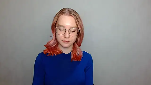 Snapshot of cindi_hot chatting on December 7, 2024, 1:29 pm cindi hot online show from December 7, 2024, 1:29 pm