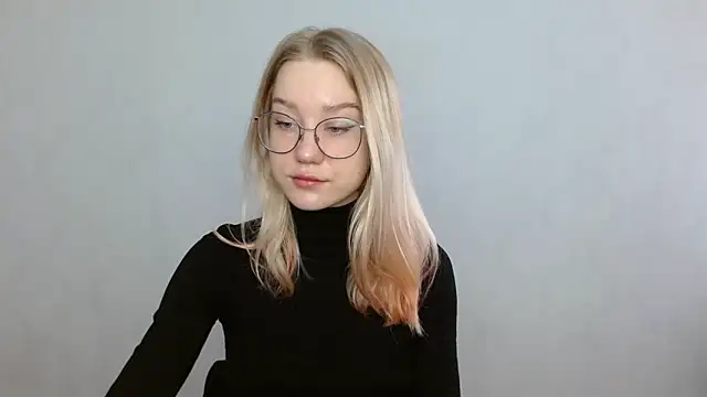 Snapshot of cindi_hot chatting on February 3, 2025, 10:03 am cindi hot online show from February 3, 2025, 10:03 am