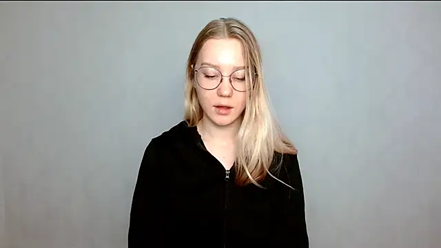 Snapshot of cindi_hot chatting on March 3, 2025, 11:33 am cindi hot online show from March 3, 2025, 11:33 am