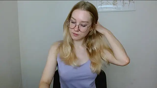 Snapshot of cindi_hot chatting on September 21, 2025, 9:22 am cindi hot online show from September 21, 2025, 9:22 am