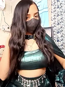Snapshot of Parinaaz18 chatting on April 6, 2026, 12:41 am Parinaaz18 online show from April 6, 2026, 12:41 am