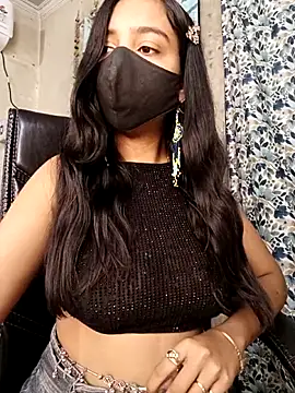 Snapshot of Parinaaz18 chatting on April 8, 2026, 1:16 am Parinaaz18 online show from April 8, 2026, 1:16 am