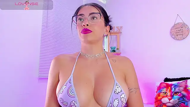 Snapshot of EmillySanders chatting on February 7, 2025, 9:15 pm EmillySanders online show from February 7, 2025, 9:15 pm