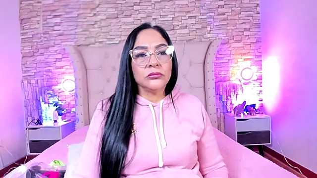 Gina Myers online show from November 30, 2025, 12:42 pm