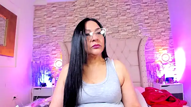 Gina Myers online show from December 2, 2025, 12:54 pm