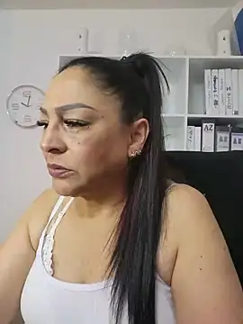 Gina Myers online show from May 28, 2026, 3:04 am
