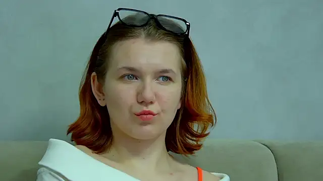 LessySmith online show from March 15, 2026, 4:29 am