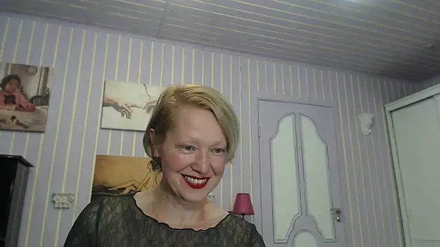 Marquise555 online show from May 31, 2026, 5:42 pm