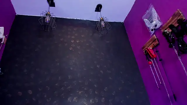 Snapshot of Alexa_Slave chatting on November 22, 2025, 7:02 pm Alexa Slave online show from November 22, 2025, 7:02 pm