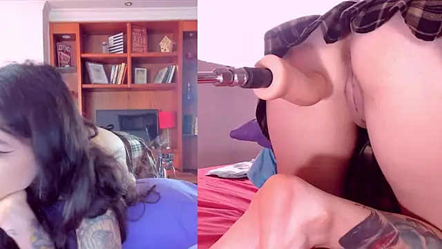 Snapshot of Emma__Erotic chatting on January 13, 2025, 7:53 pm Emma Erotic online show from January 13, 2025, 7:53 pm