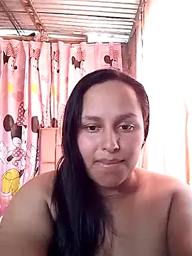 Snapshot of perla_grens chatting on February 10, 2025, 8:21 pm perla grens online show from February 10, 2025, 8:21 pm