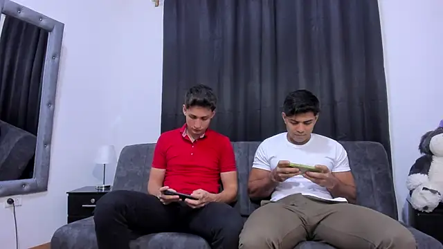 Snapshot of Luciano_and_Marlon chatting on October 11, 2025, 2:26 pm Luciano and Marlon online show from October 11, 2025, 2:26 pm