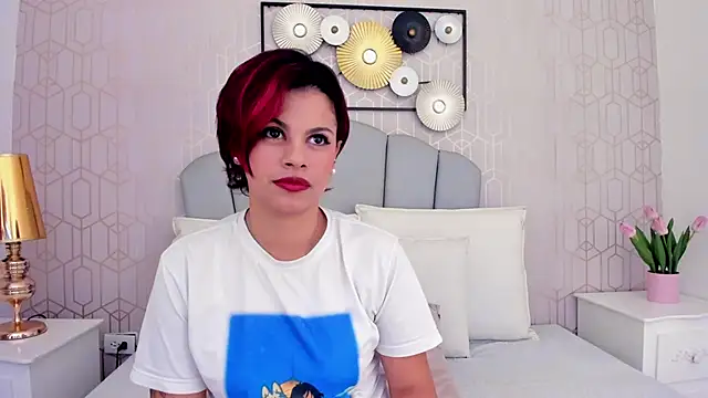 Snapshot of MarianaSanz chatting on March 15, 2025, 1:40 pm MarianaSanz online show from March 15, 2025, 1:40 pm